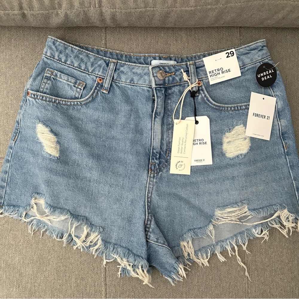 Forever 21 Women's Blue Denim Shorts